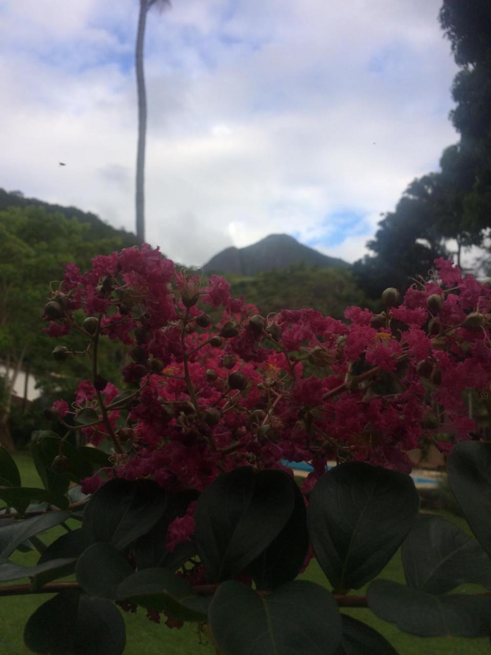 Casa Colonial Terrea No Saco Da Capela Em Ilhabela Villa Bagian luar foto